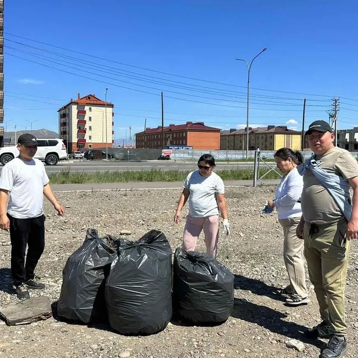 СУББОТНИК ПО УБОРКЕ ГОРОДА